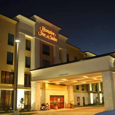 Hampton Inn & Suites Bastrop Exterior foto
