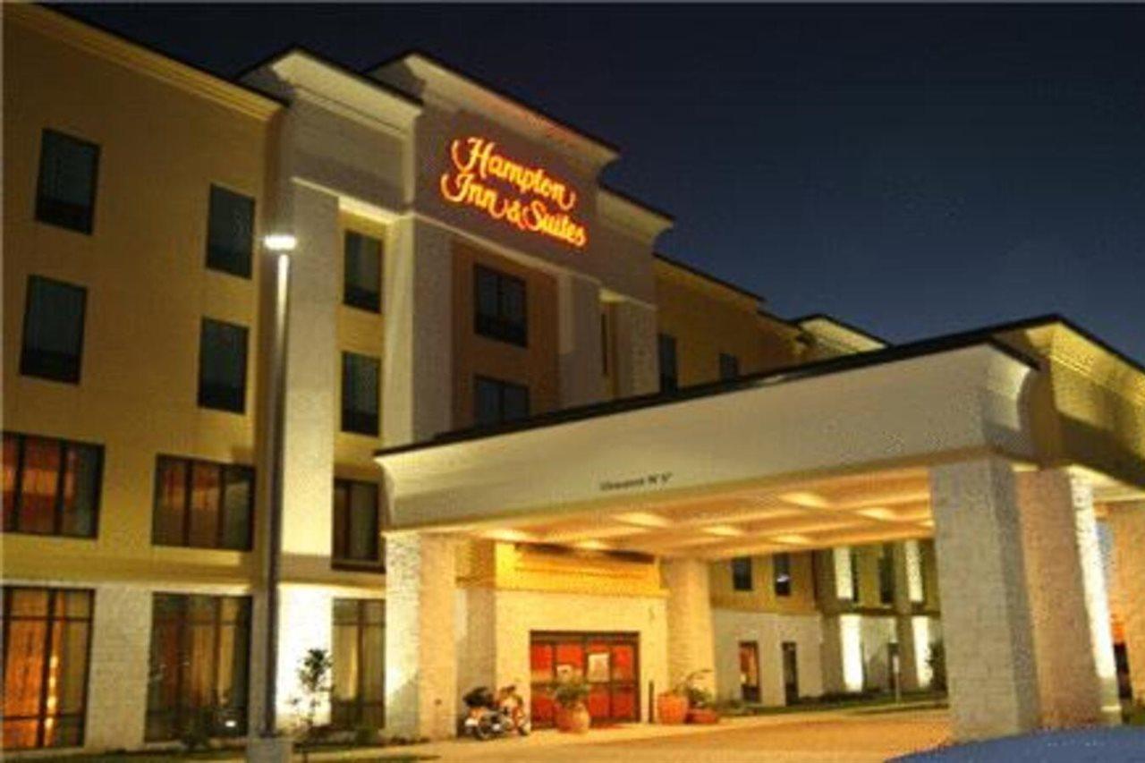 Hampton Inn & Suites Bastrop Exterior foto