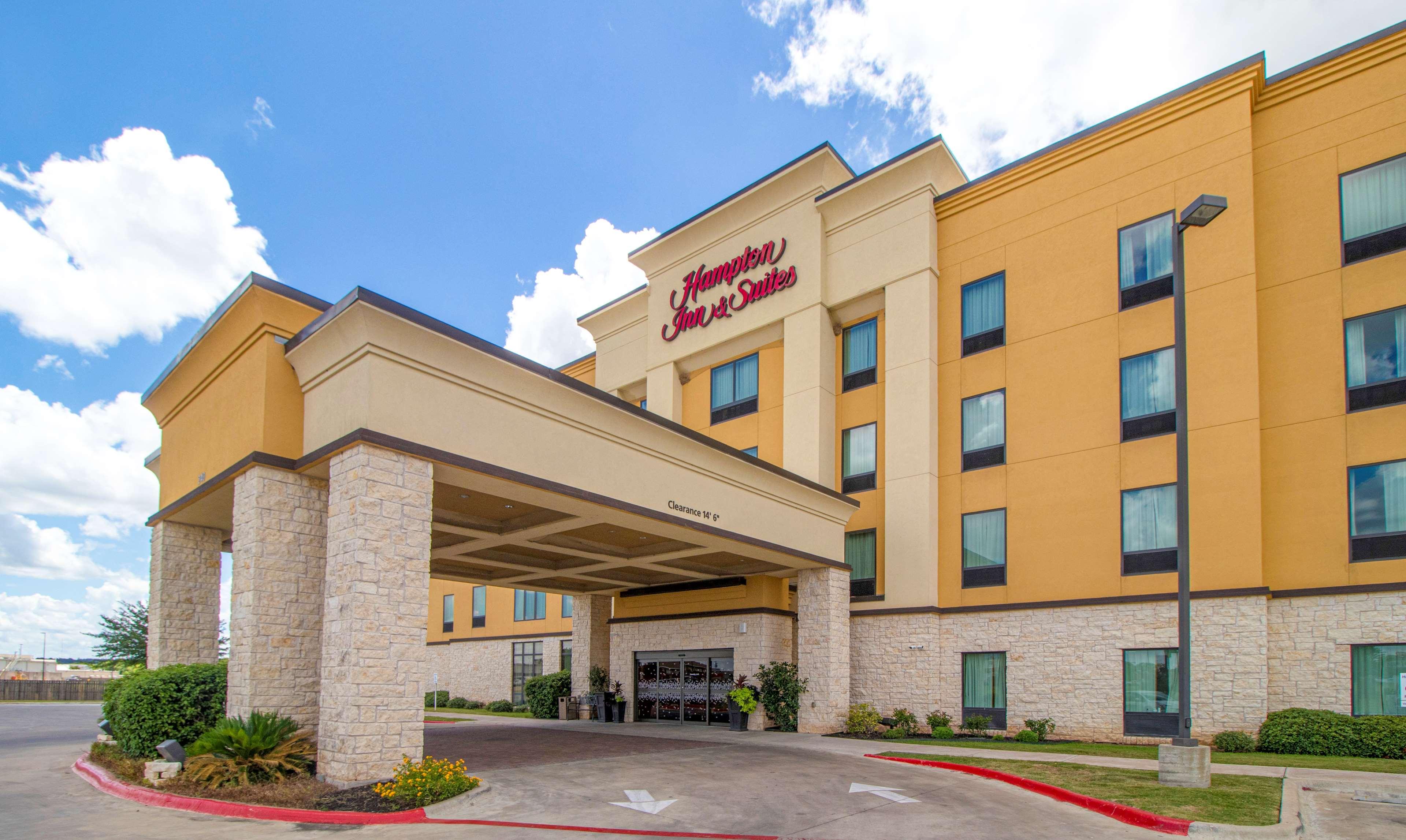 Hampton Inn & Suites Bastrop Exterior foto