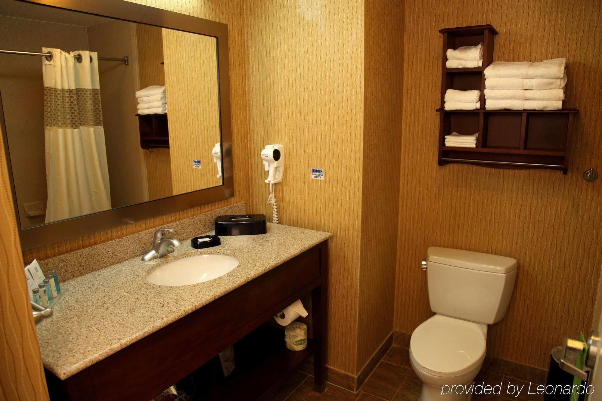 Hampton Inn & Suites Bastrop Habitación foto