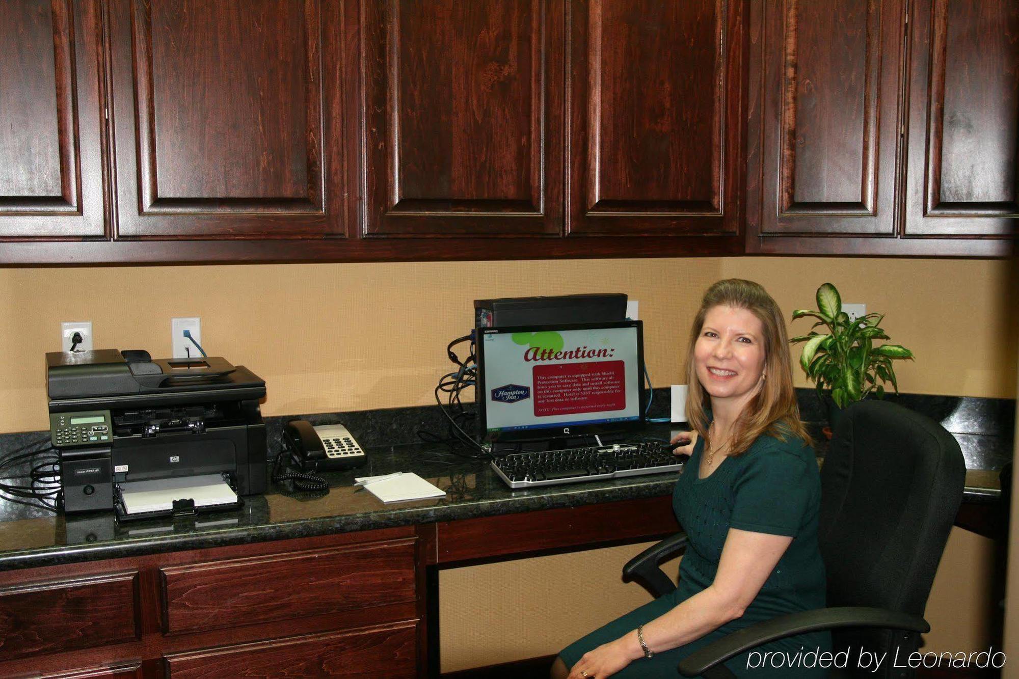 Hampton Inn & Suites Bastrop Facilidades foto